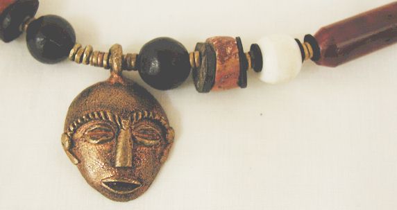 2jewel06c.jpg (19830 bytes)